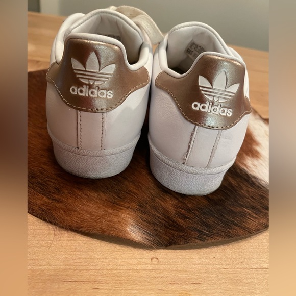Adidas all star sneakers, size 6, white leather with bronze trim, gently used - Picture 6 of 7